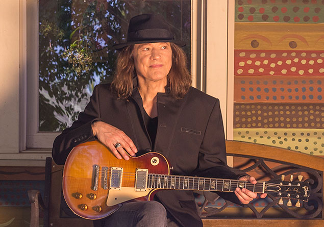 ROBBEN FORD in concerto